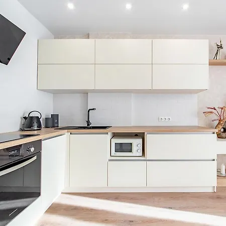 Apartment Near Dana Mall