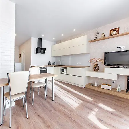 Apartment Near Dana Mall *